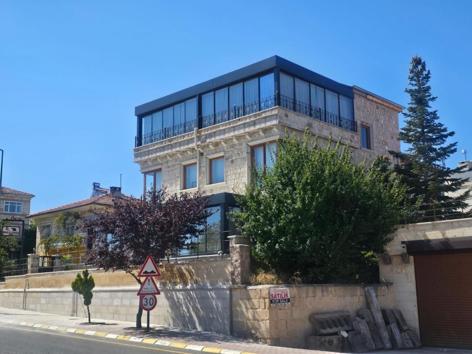 Remus Romulus Cappadocia Hotel Uchisar Exterior photo